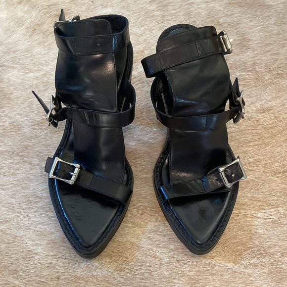 GUC Ann Demeulemeester black leather buckle and block heel 7 1/2 - Picture 4 of 9